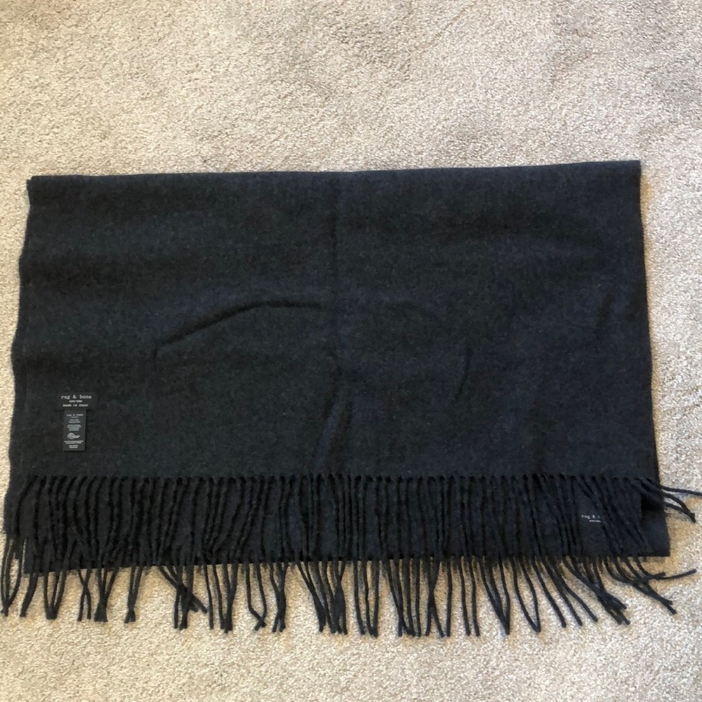 Rag & Bone charcoal grey wool scarf w fringe recycled wool 28 x 72